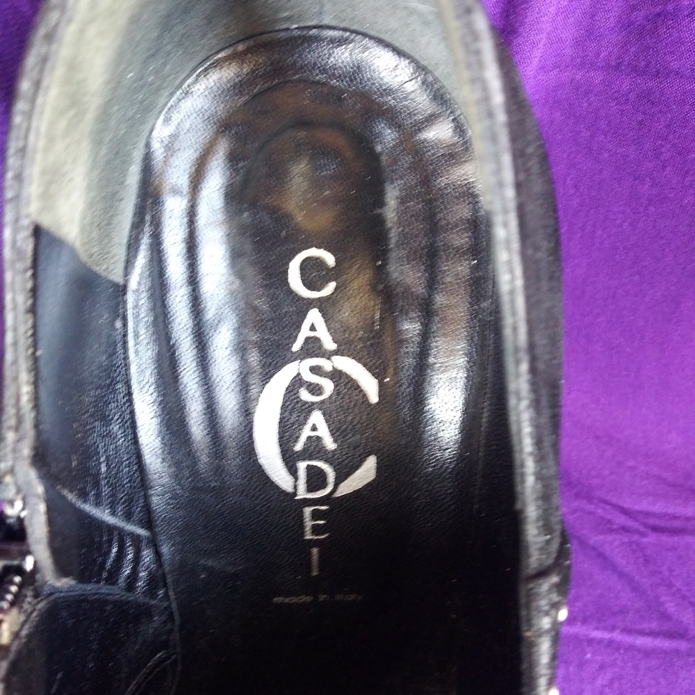 Designer ankle boots - Picture 3 of 5